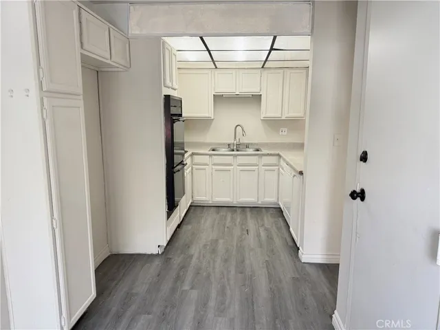 8341 De Soto 5, Canoga Park, California 91304
