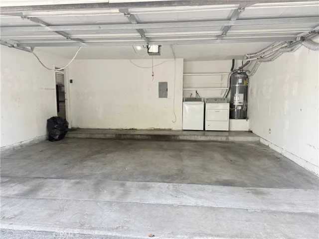 8341 De Soto 5, Canoga Park, California 91304