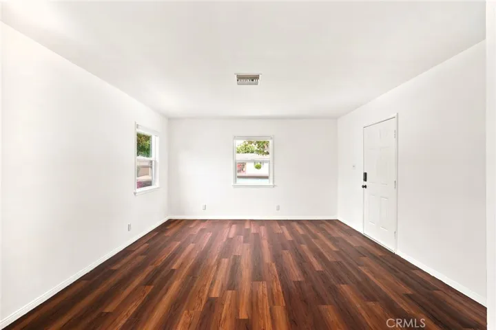 7012 Natick Avenue, Van Nuys, California 91405