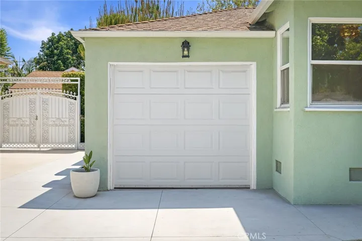 7012 Natick Avenue, Van Nuys, California 91405
