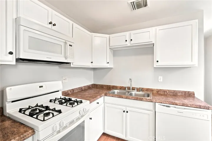 7012 Natick Avenue, Van Nuys, California 91405