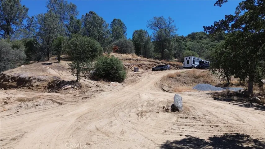 25 Buckaroo Lane, Auberry, California 93602