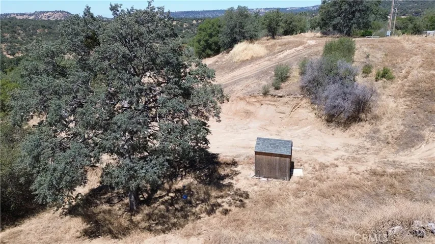 25 Buckaroo Lane, Auberry, California 93602