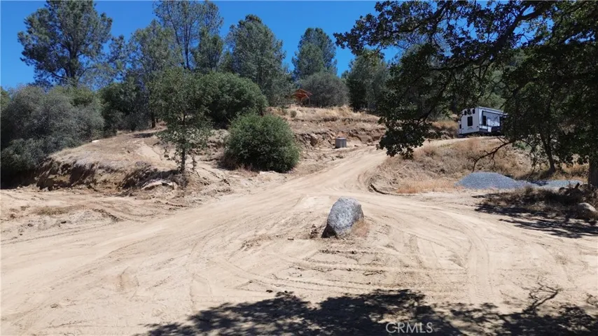 25 Buckaroo Lane, Auberry, California 93602