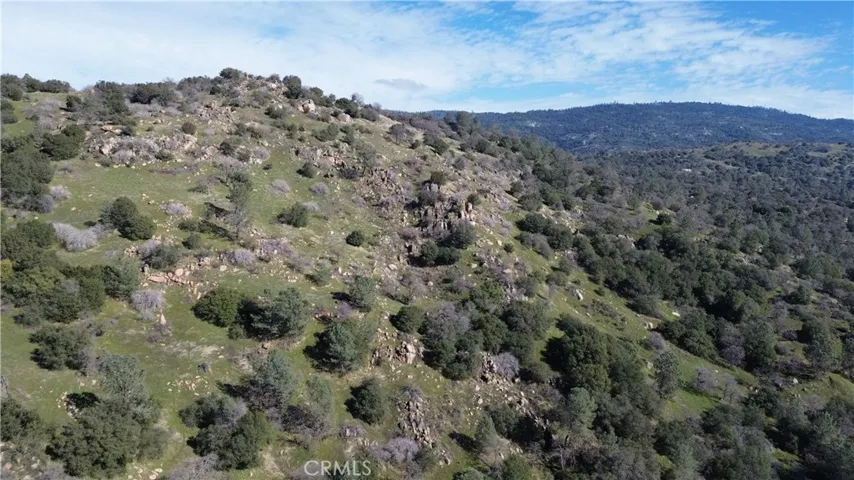 25 Buckaroo Lane, Auberry, California 93602