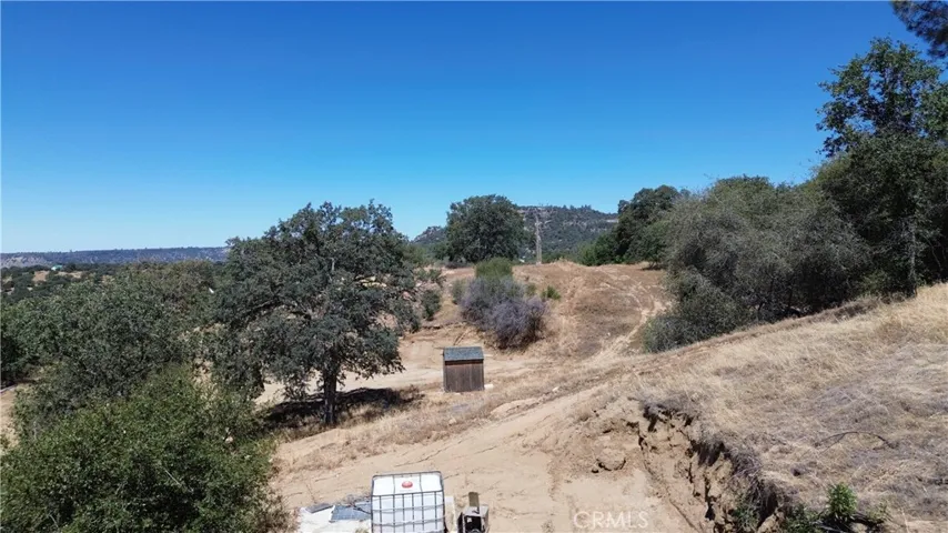 25 Buckaroo Lane, Auberry, California 93602