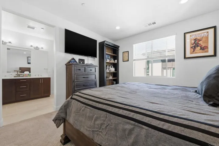2117 Solara Lane, Vista, California 92081