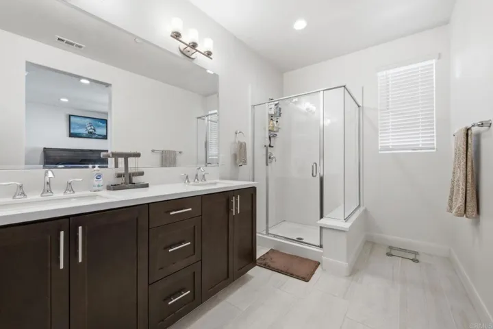 2117 Solara Lane, Vista, California 92081