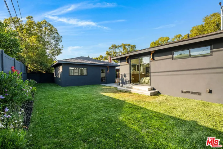 533 N Catalina Street, Burbank, California 91505