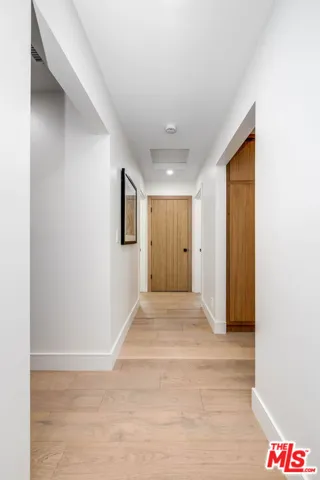 533 N Catalina Street, Burbank, California 91505
