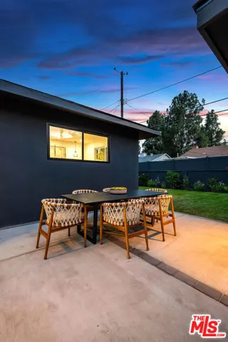 533 N Catalina Street, Burbank, California 91505