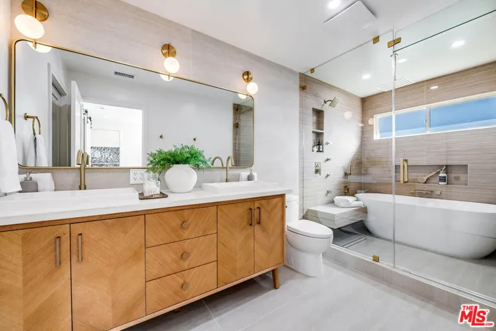 533 N Catalina Street, Burbank, California 91505