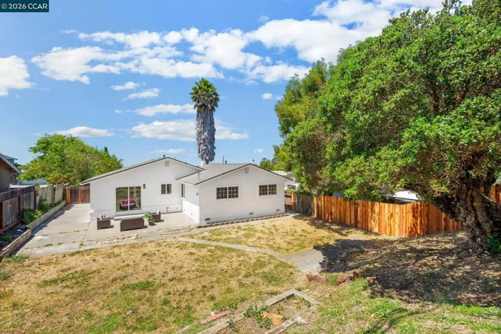 698 Mini Dr, Vallejo, California 94589