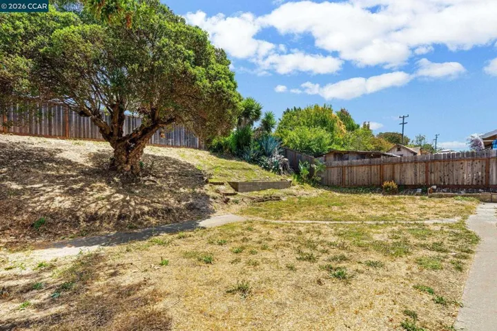 698 Mini Dr, Vallejo, California 94589