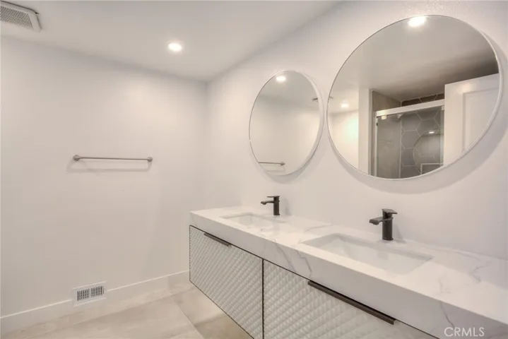 1032 S Golden West A, Arcadia, California 91007
