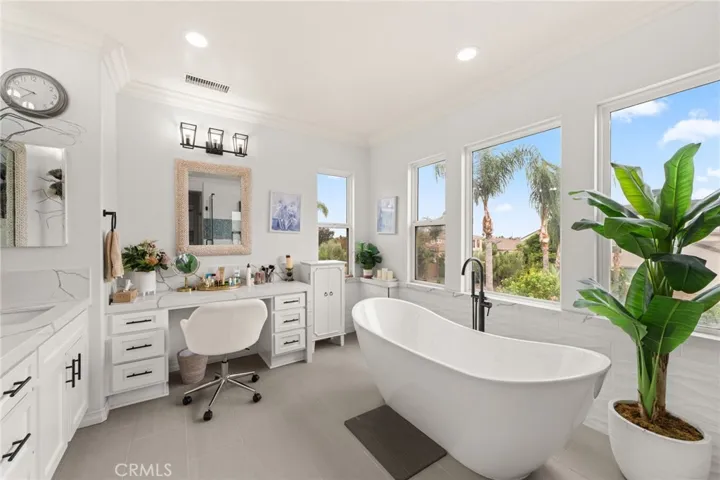 14142 Springwater, Eastvale, California 92880