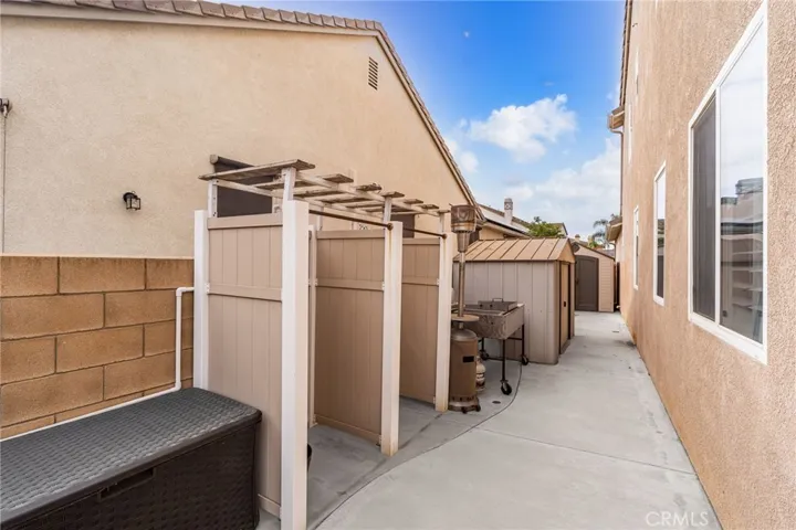 14142 Springwater, Eastvale, California 92880
