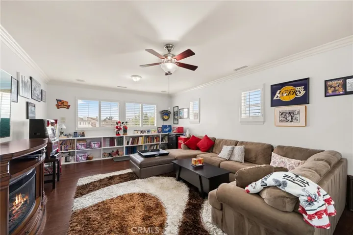 14142 Springwater, Eastvale, California 92880