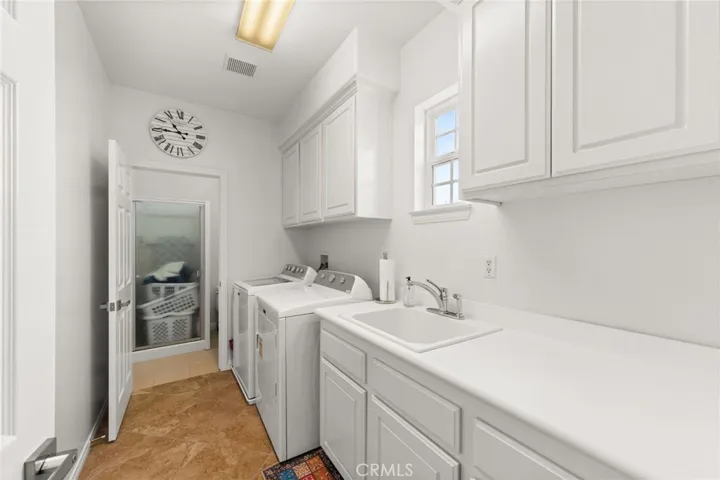 14142 Springwater, Eastvale, California 92880