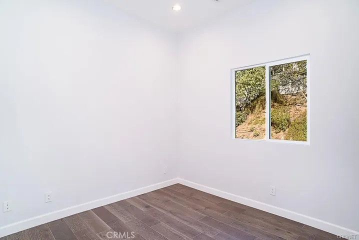 3841 Ridgemoor Drive, Studio City, California 91604