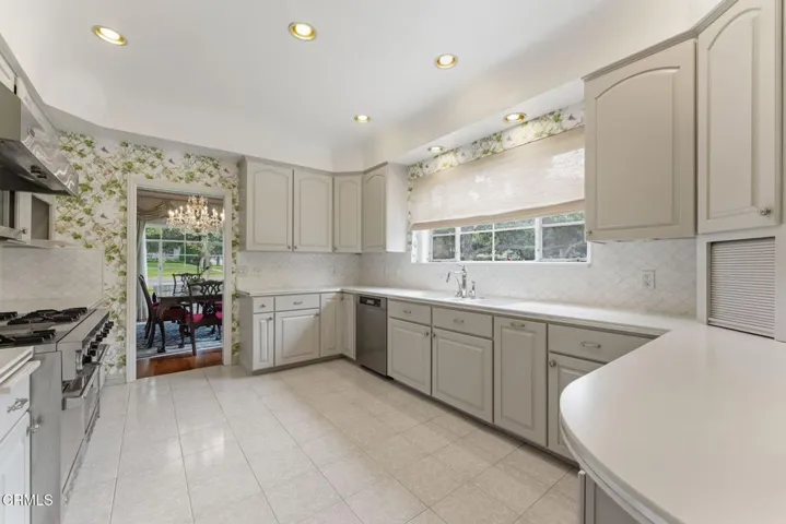 11-1296 Roanoke Rd-23