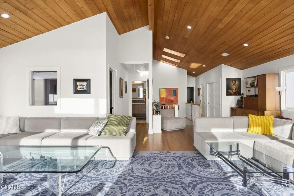 42-web-or-mls-UpmarketMedia_3541Ocean-93