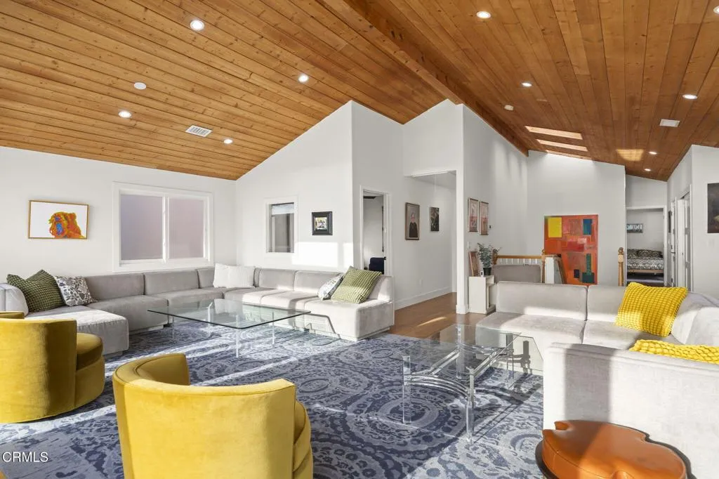 43-web-or-mls-UpmarketMedia_3541Ocean-96