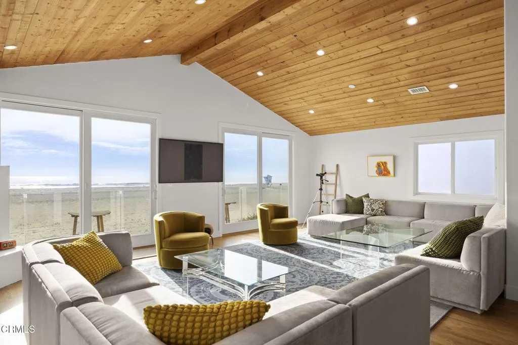 40-web-or-mls-UpmarketMedia_3541Ocean-72