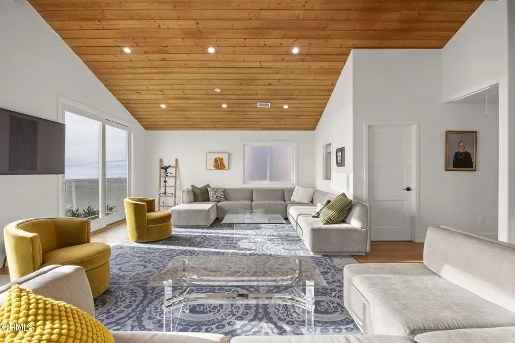 44-web-or-mls-UpmarketMedia_3541Ocean-99