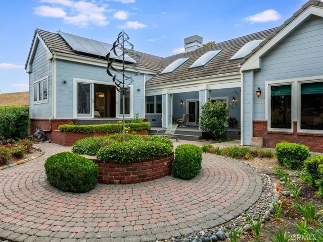 162 Twin Ridge Court, San Luis Obispo, California 93405