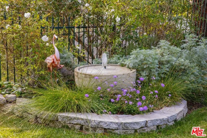 12004 Briarvale Lane, Studio City, California 91604