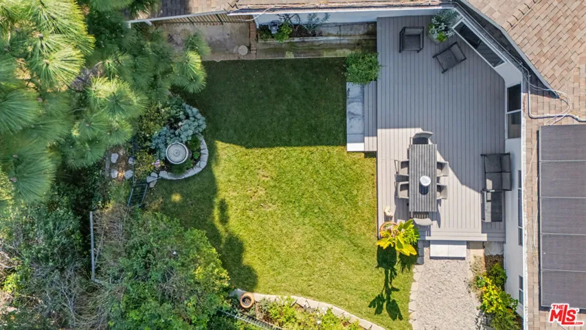 12004 Briarvale Lane, Studio City, California 91604