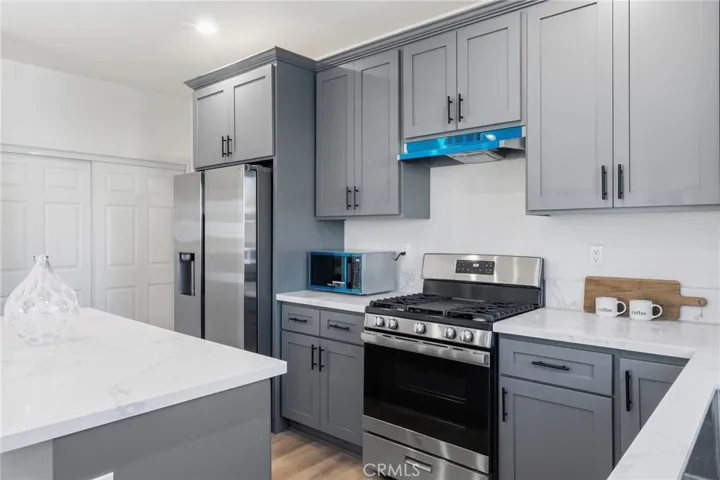 5711 Rocket, Lakewood, California 90713