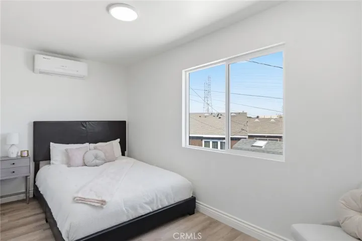 5711 Rocket, Lakewood, California 90713