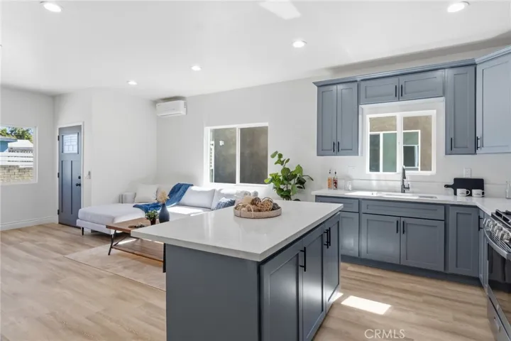 5711 Rocket, Lakewood, California 90713