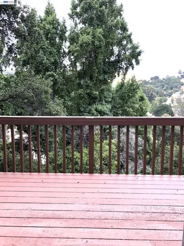 8600 Seneca Street, Oakland, California 94605