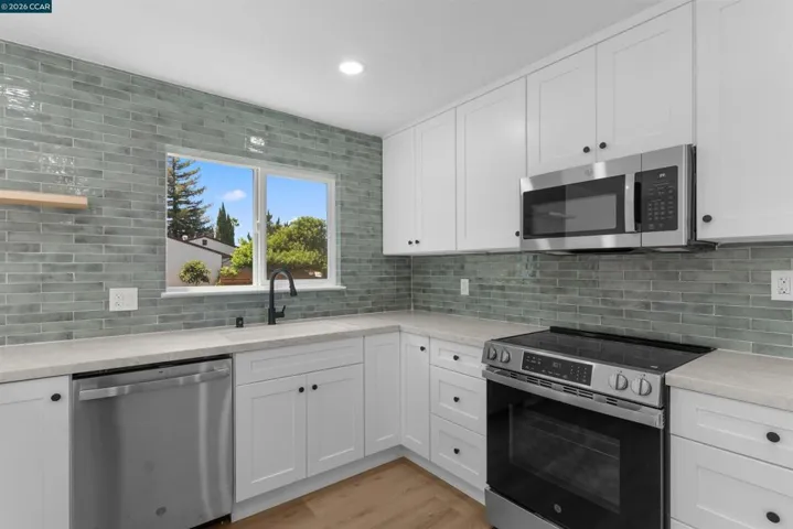 12 Merrimac Pl, Pittsburg, California 94565