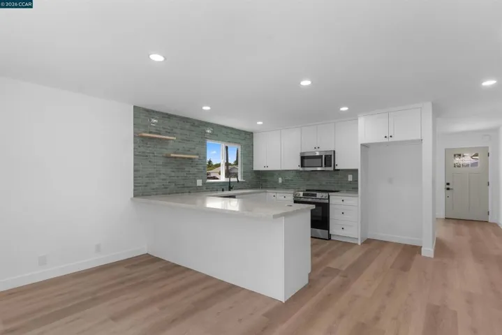 12 Merrimac Pl, Pittsburg, California 94565