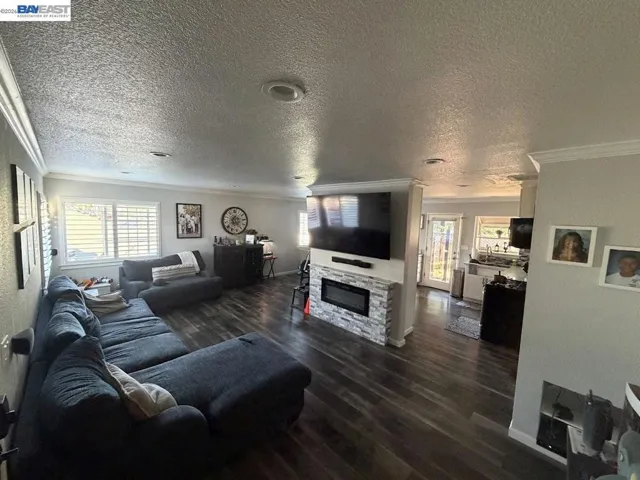 883 Brennan Way, Livermore, California 94550