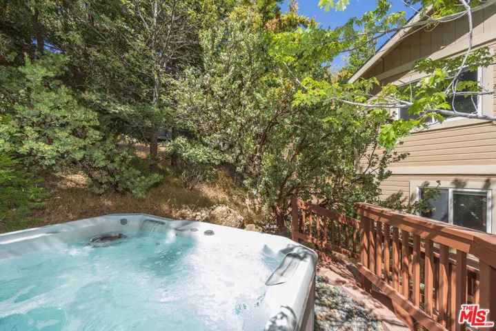 743 Bishorn Drive, Lake Arrowhead, California 92352
