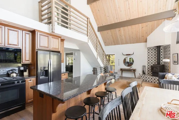 743 Bishorn Drive, Lake Arrowhead, California 92352