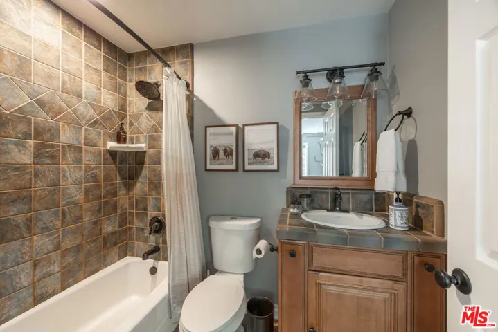 743 Bishorn Drive, Lake Arrowhead, California 92352