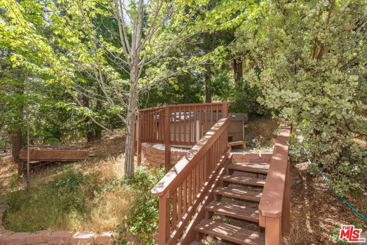 743 Bishorn Drive, Lake Arrowhead, California 92352