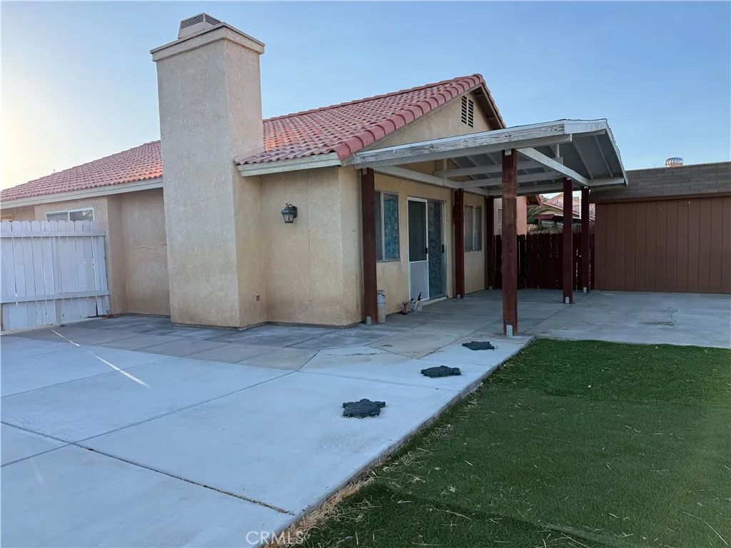 13385 Monterey, Victorville, California 92392 — photo 4