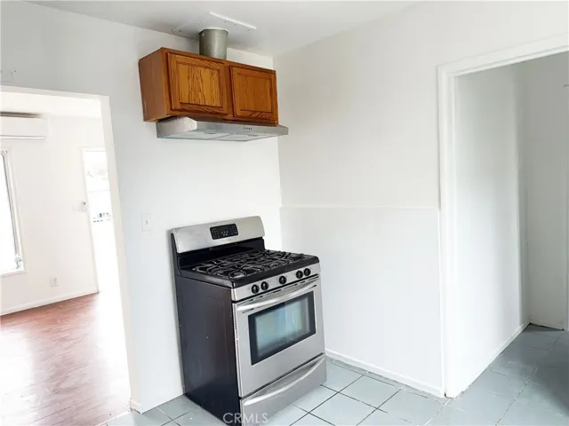 1330 S Reservoir Street, Pomona, California 91766