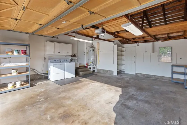 Large side by side 2 car garage.