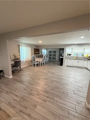 3205 Durrwood, Bakersfield, California 93304