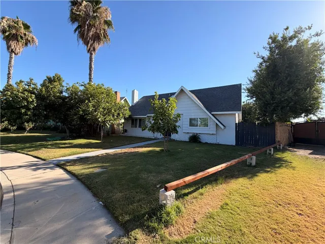 3205 Durrwood, Bakersfield, California 93304