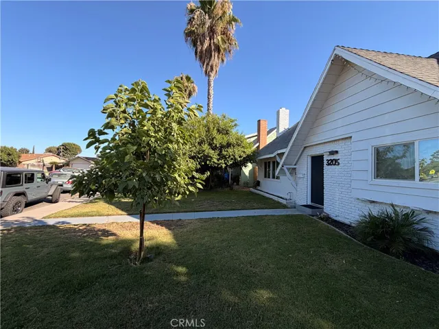 3205 Durrwood, Bakersfield, California 93304