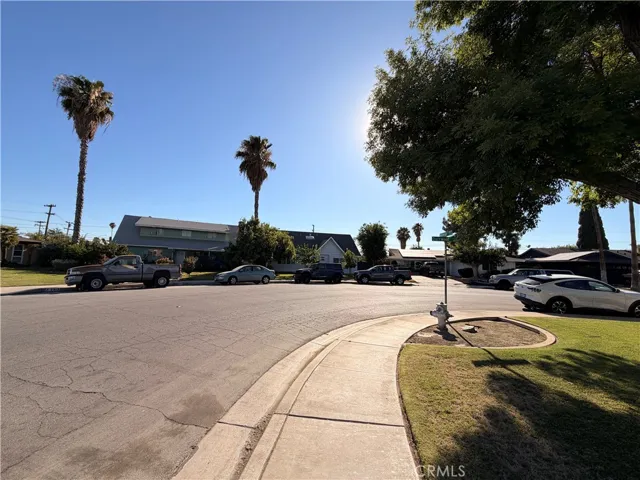 3205 Durrwood, Bakersfield, California 93304